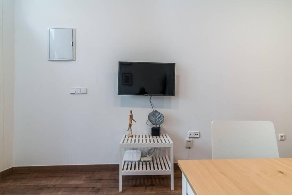 #15Pin-2 Apartamento De Un Dormitorio Plaza Castilla Madrid Extérieur photo